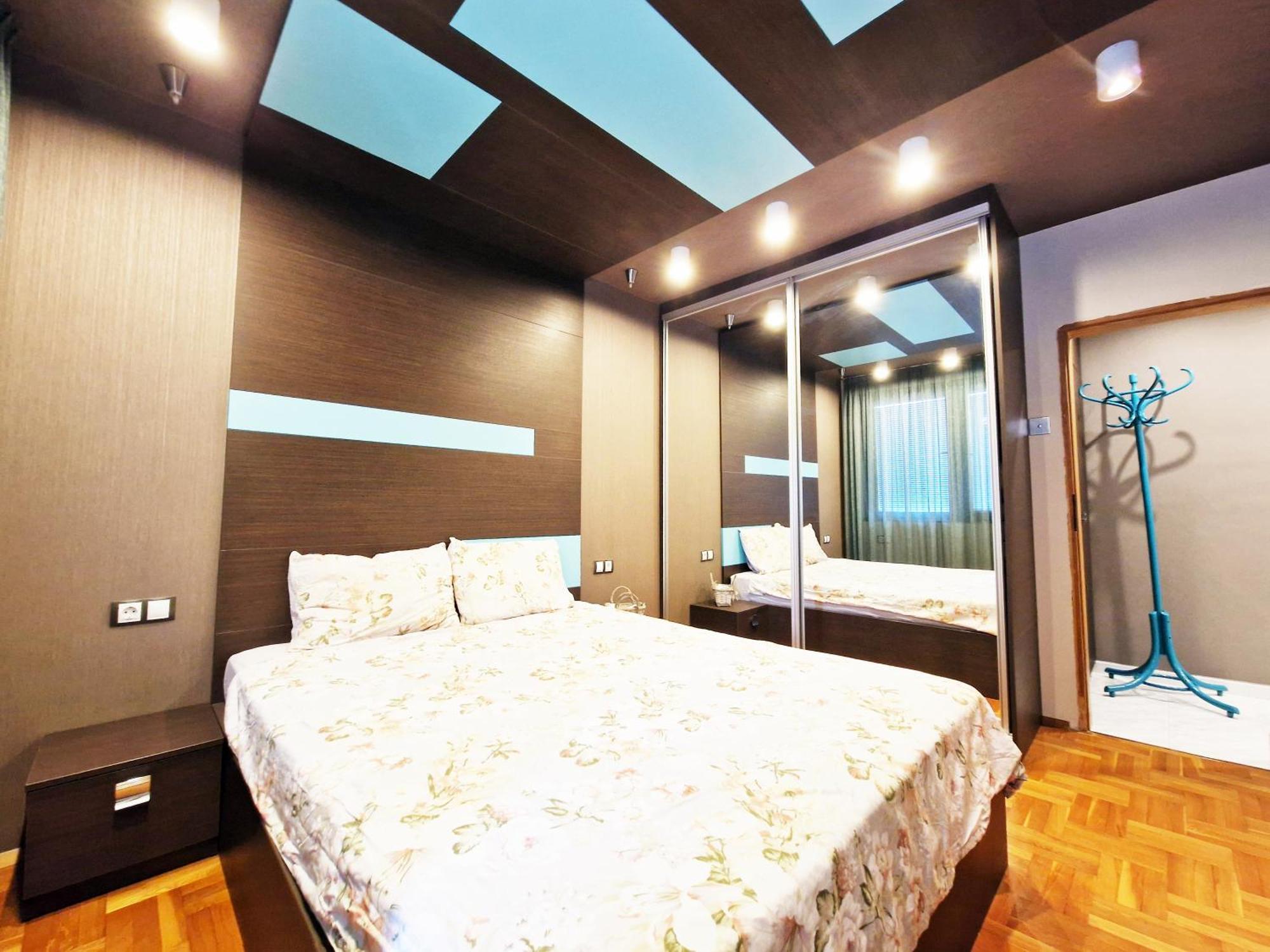 Central Apartment - Spacious Designer Property In Eski Zağra Dış mekan fotoğraf